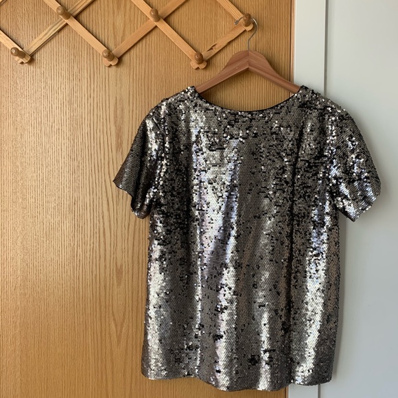 ANTHROPOLOGIE Vanessa Virginia Sequined V-Neck Tee - Picture 2 of 12